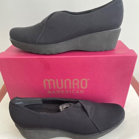 Munro American "Bravo" Women's Wedge Shoes - Picture 1 of 4